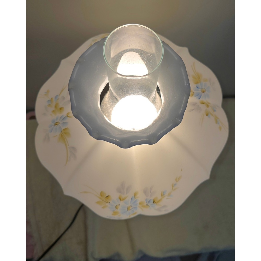 Vintage Milk Glass Hurricane Lamp Blue Floral Gone With The Wind Electric Table - Picture 7 of 9
